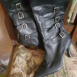 Ladies boots